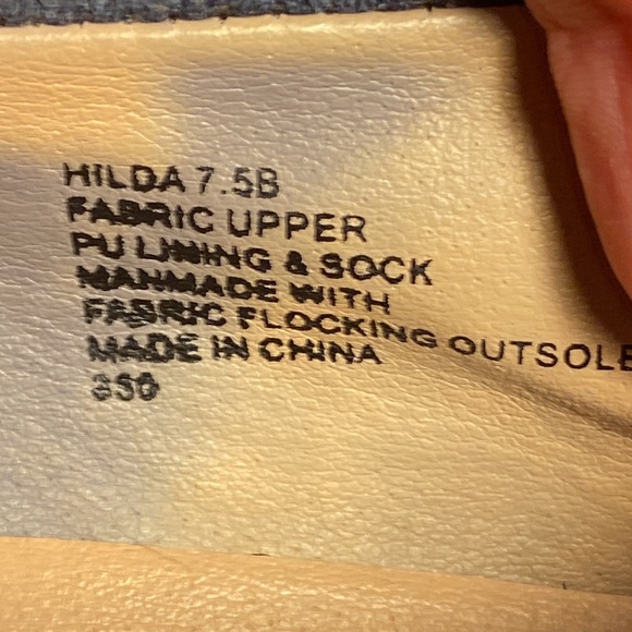 “Hilda” Navy slip on sneakers (loafers?), Steven by Steve Madden, size 7.5 - Picture 10 of 10